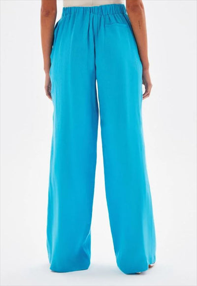 بنطلون كتان