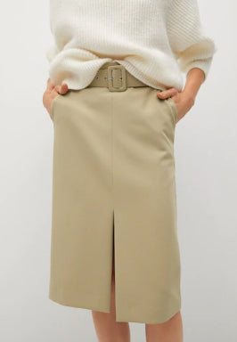 تنورة قصيرة