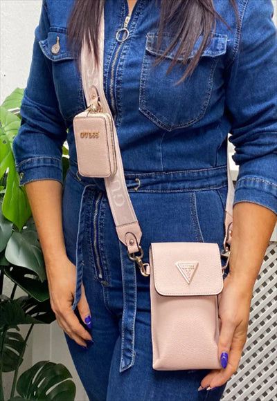 حقيبة صغيرة