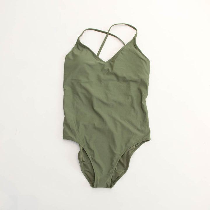 زي سباحة قطعة واحدة