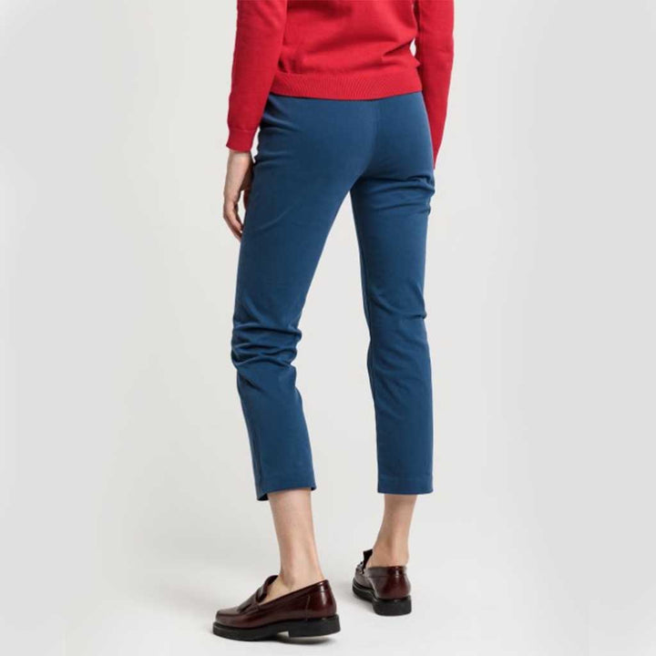 بنطال تشينو