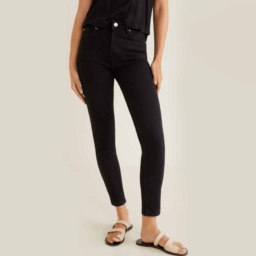 بنطال جينز كلاسيكي