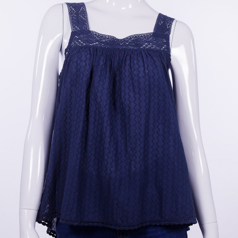 Sleeveless blouse