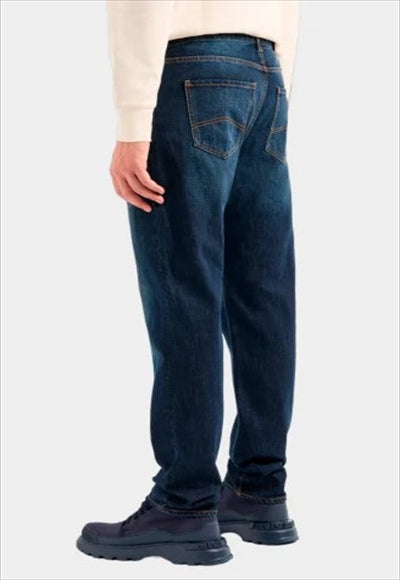 بنطلون جينز