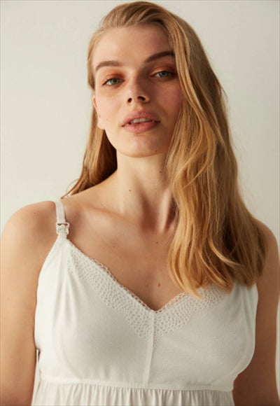 طقم بيجاما للحوامل باللون الأبيض