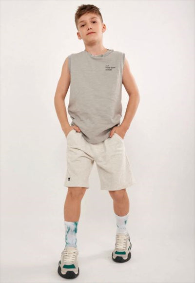 بلوزة بلا أكمام