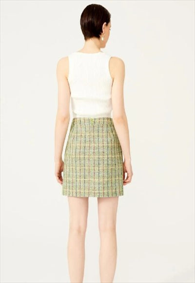 تنورة قصيرة