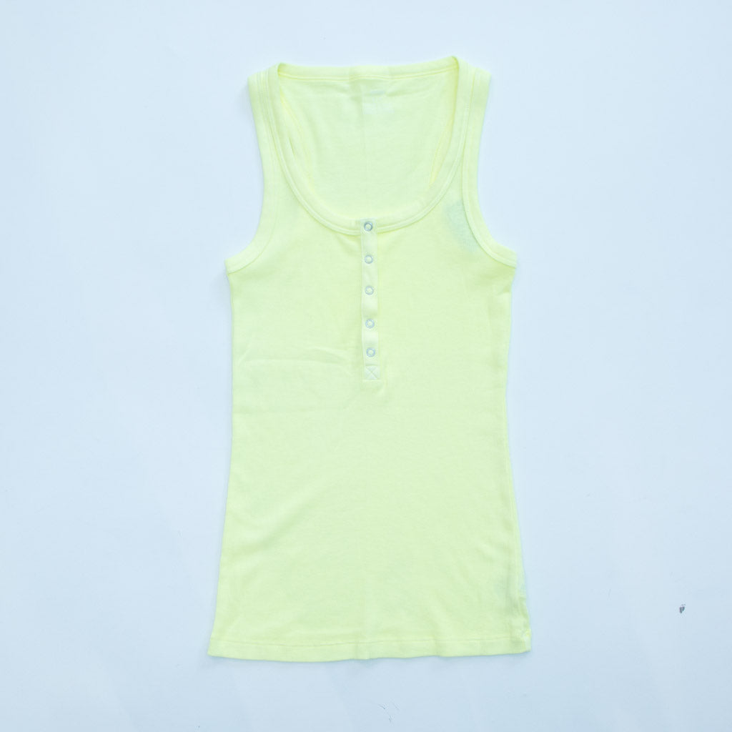 sleeveless blouse