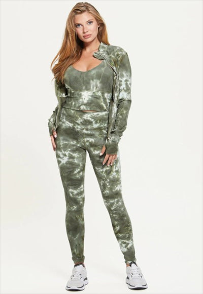 بلوزة بلا أكمام