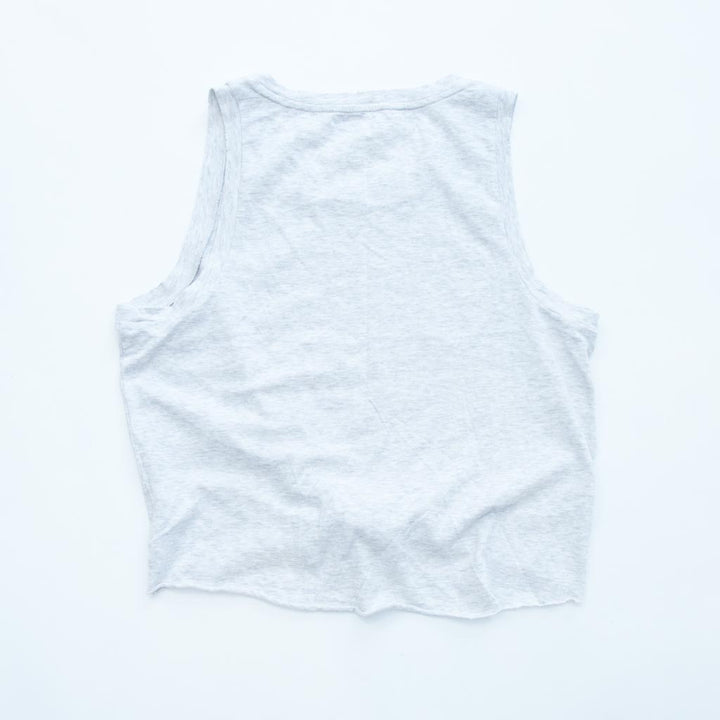 بلوزة بلا اكمام