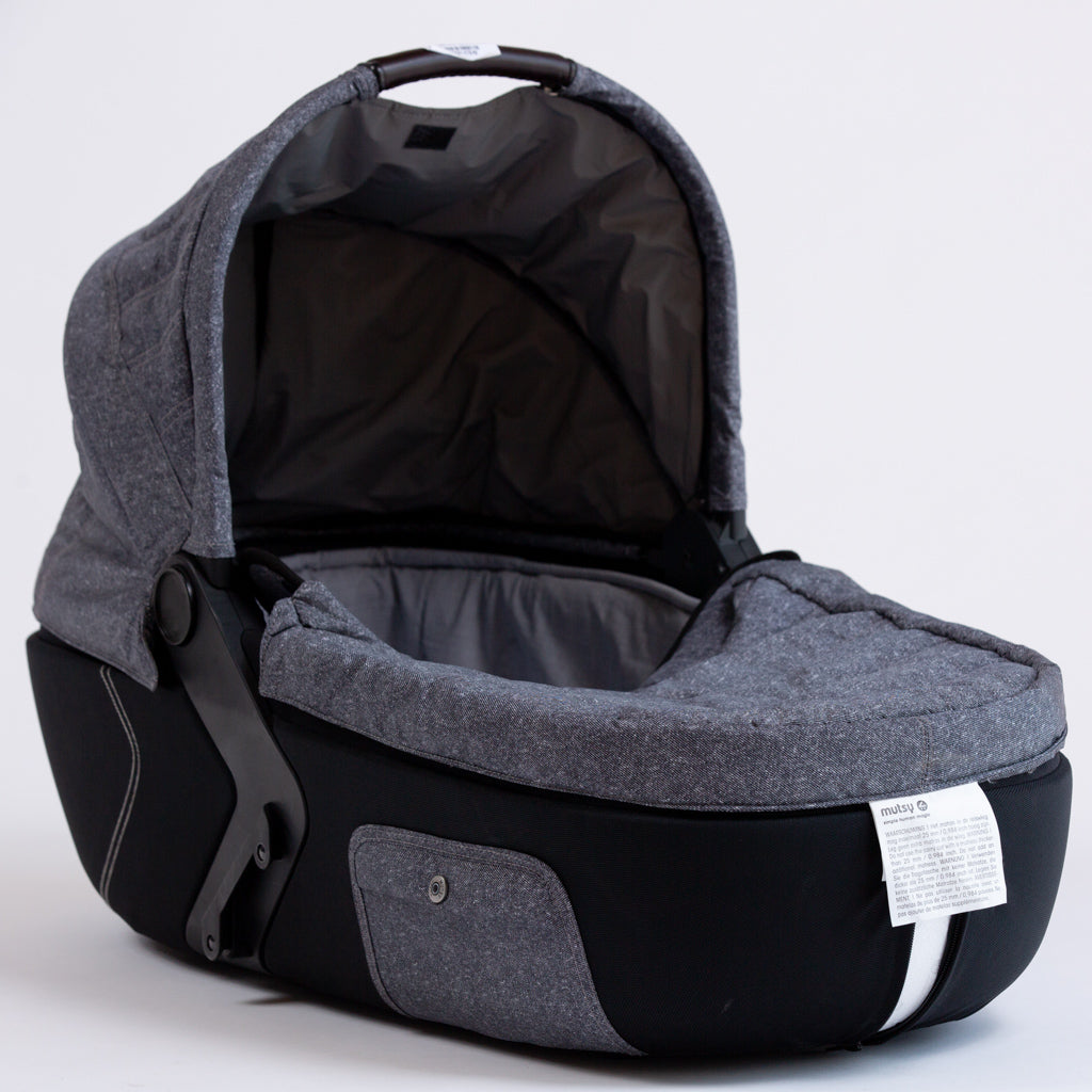 Portable bed for children