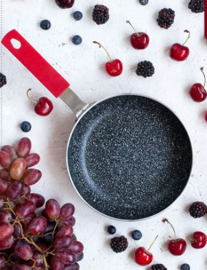 مقلاة صغيرة