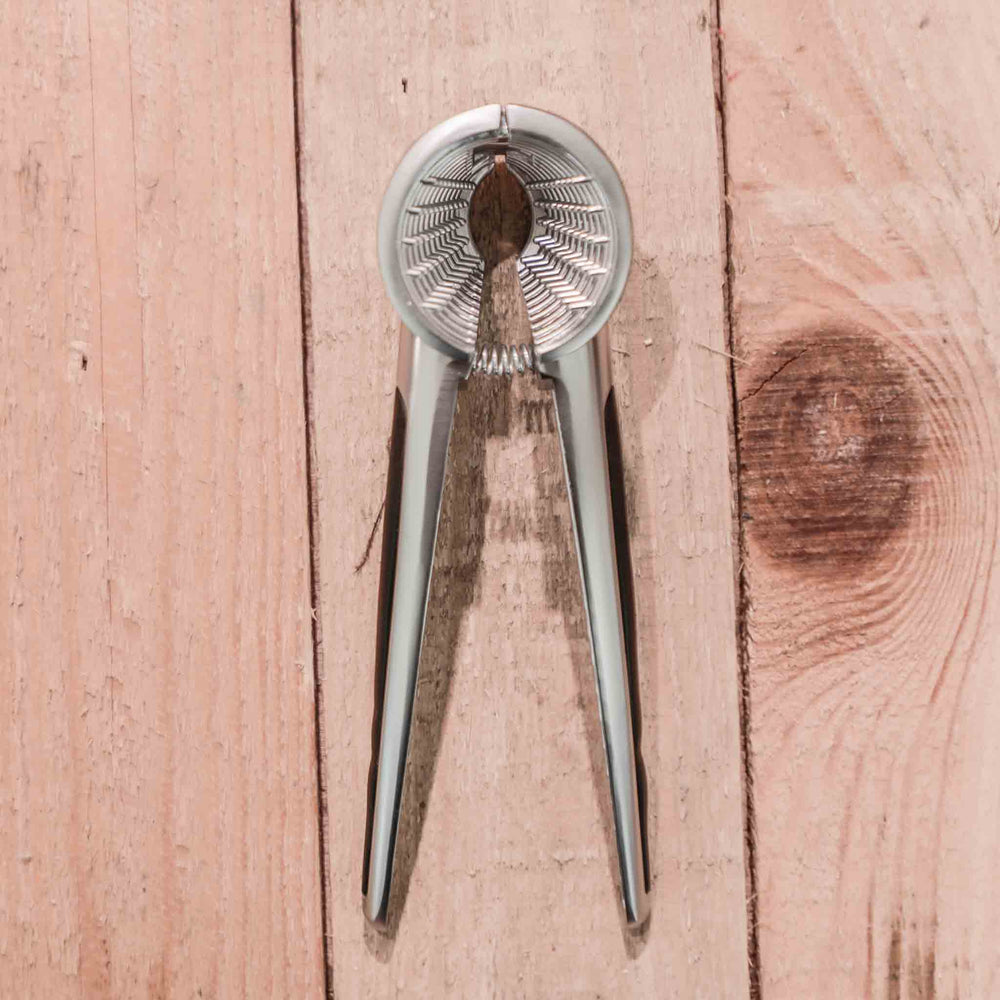 كسارة البندق الألومنيوم