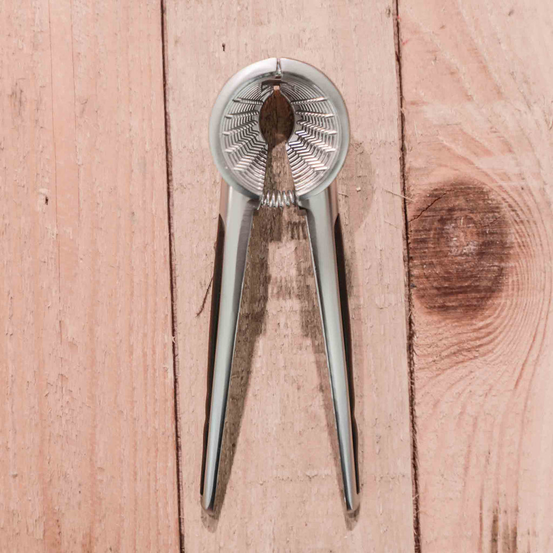 كسارة البندق الألومنيوم