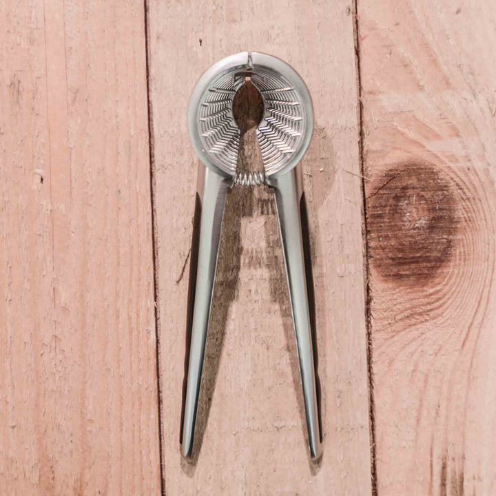 كسارة البندق الألومنيوم