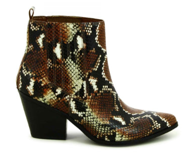 جزمة للكاحل