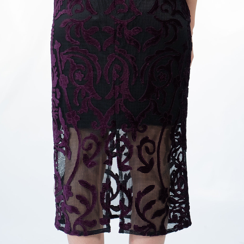 تنورة دانتيل