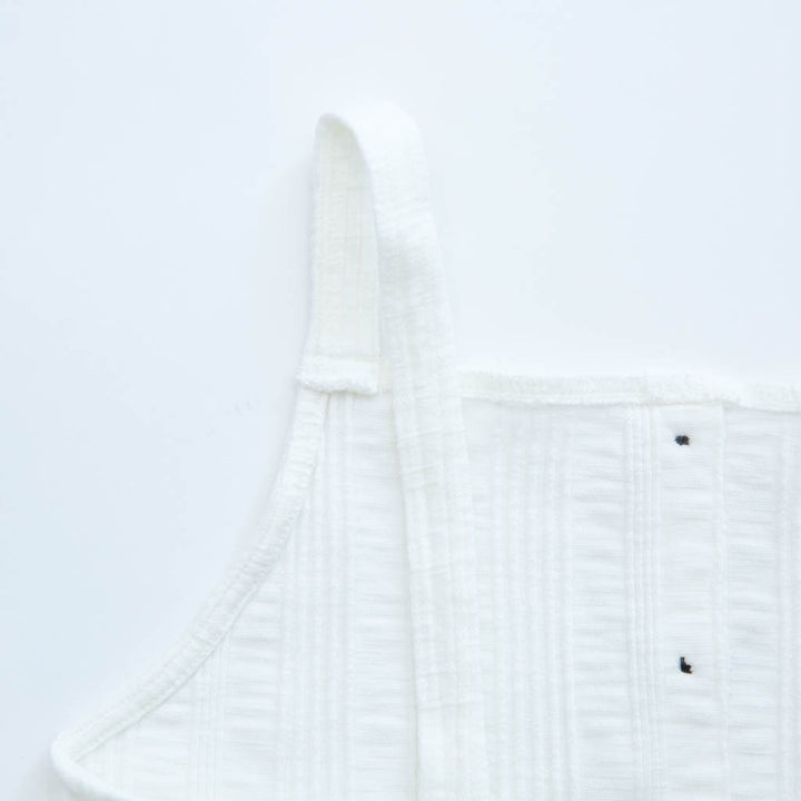 بلوزة بلا اكمام