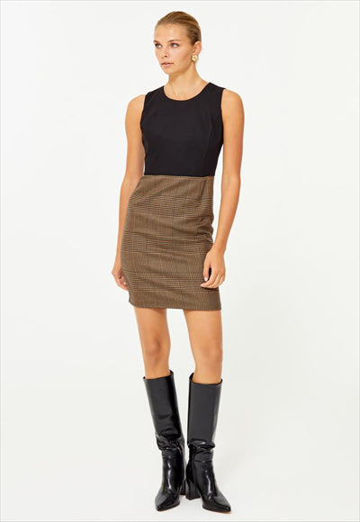 Women's short sleeveless dress