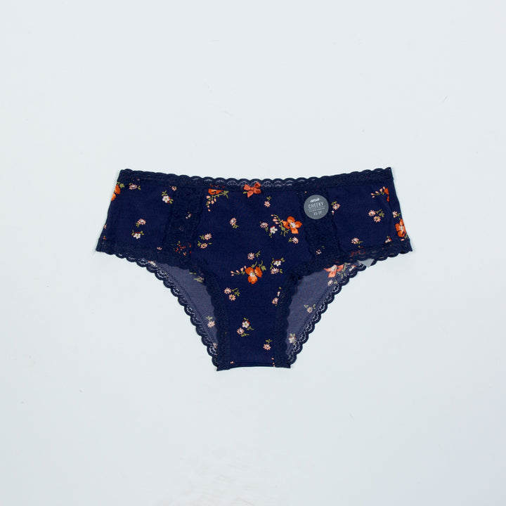 ملابس داخلية