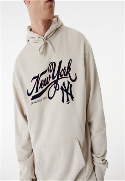 بلوزة باكمام طويلة