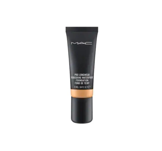 Nourishing and waterproof foundation