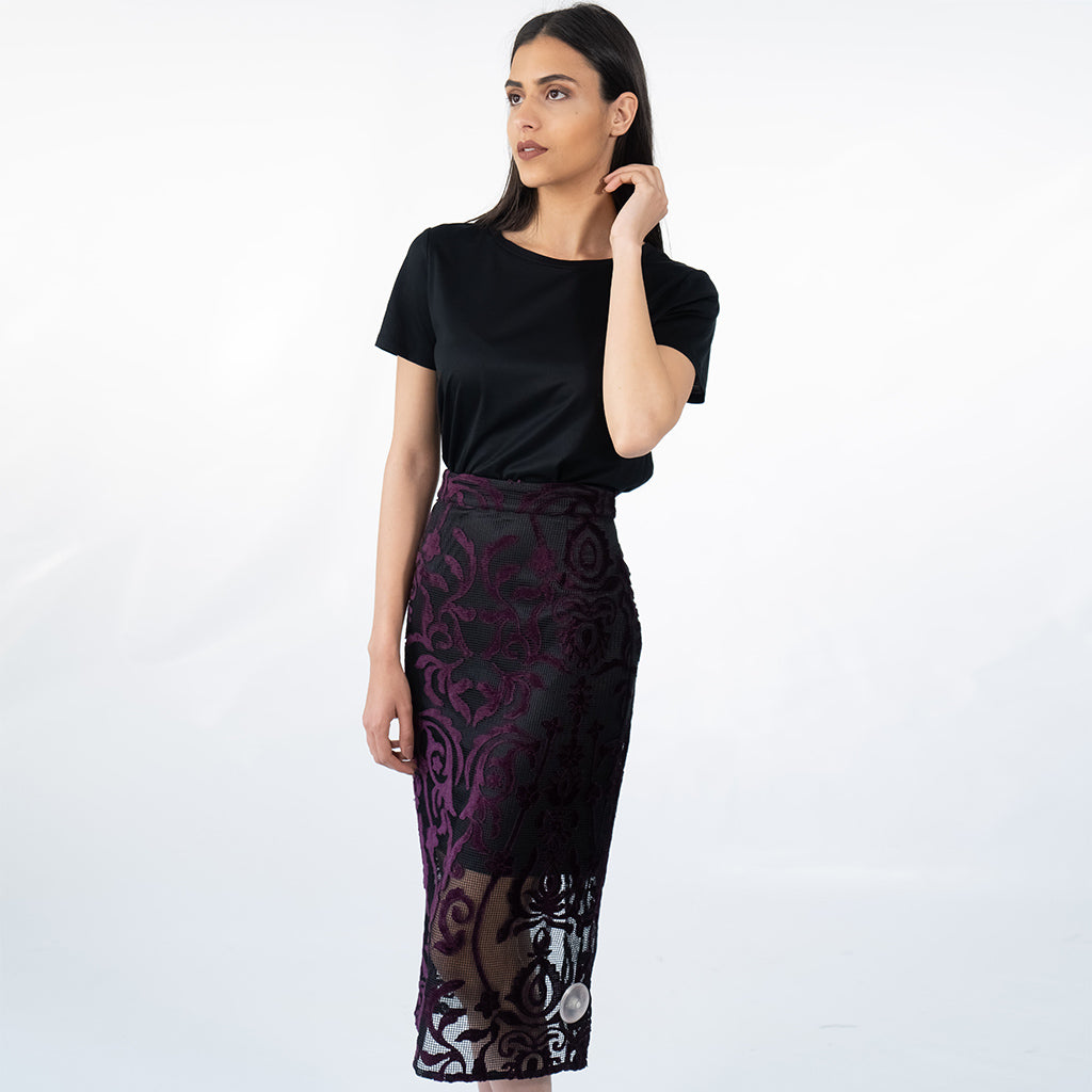 تنورة دانتيل