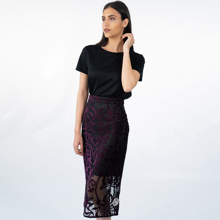 تنورة دانتيل