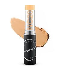 Soft matte foundation