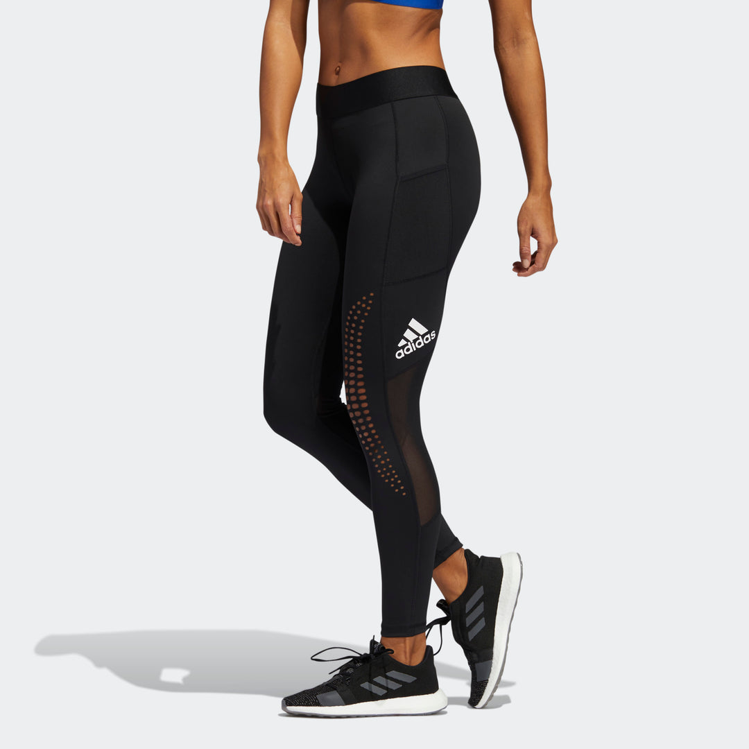 بنطال رياضي ضيق