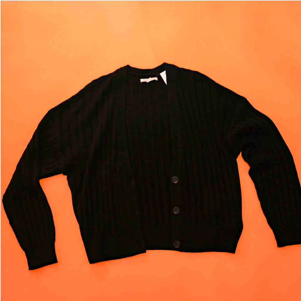 كنزة مفتوحة