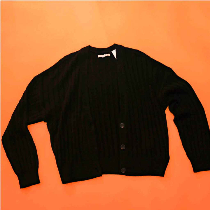 كنزة مفتوحة