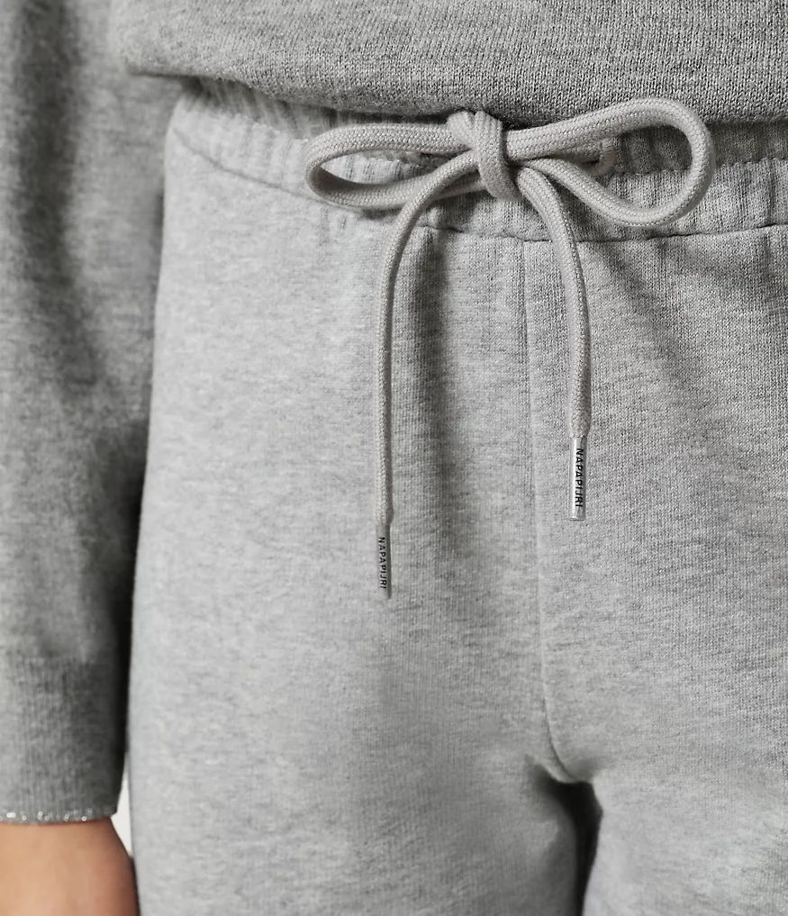 بنطال رياضة