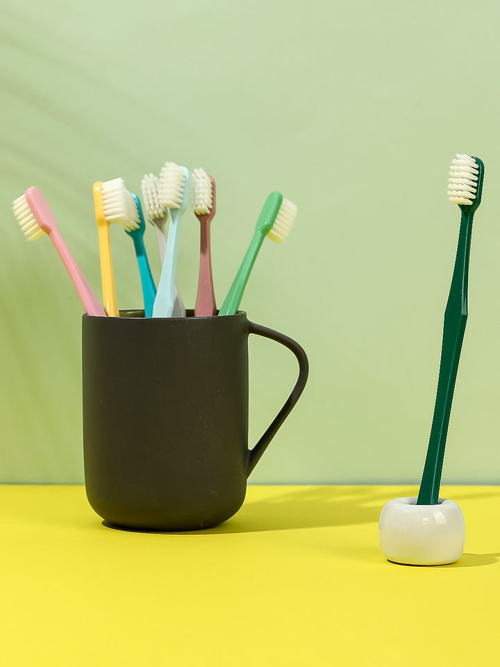 Soft toothbrush - 8 pieces