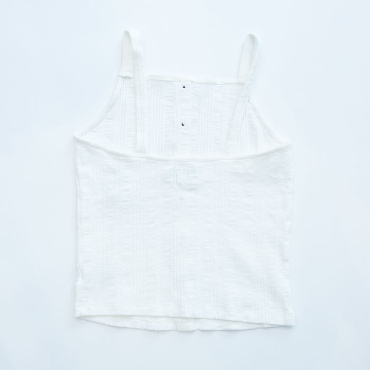 بلوزة بلا اكمام