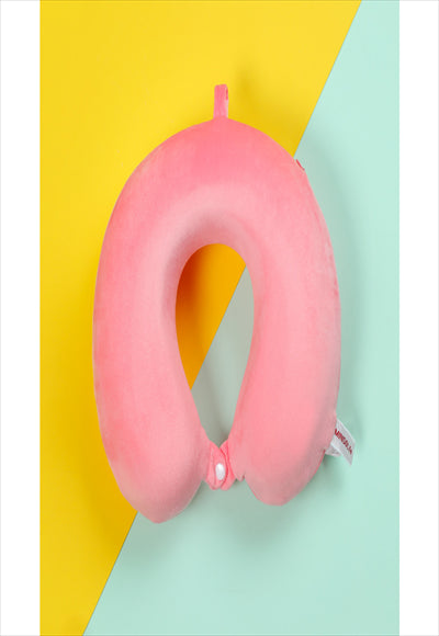 وسادة للرقبة على شكل حرف U