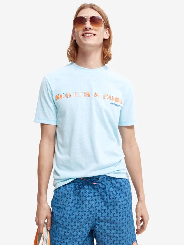 تي شيرت بتصميم رياضي