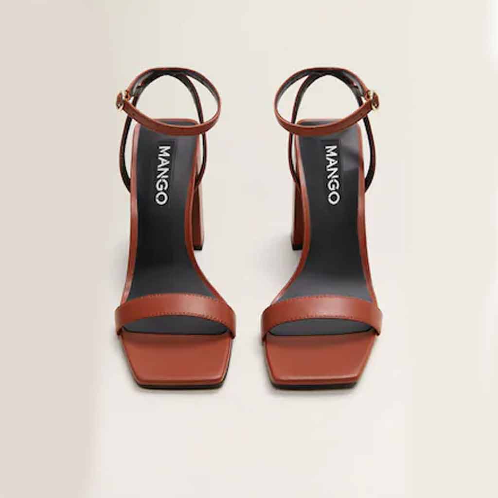 صندل كعب عالي