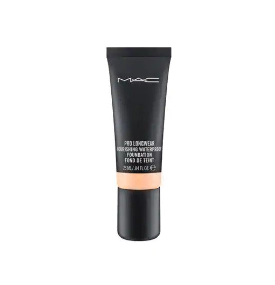 Nourishing and waterproof foundation