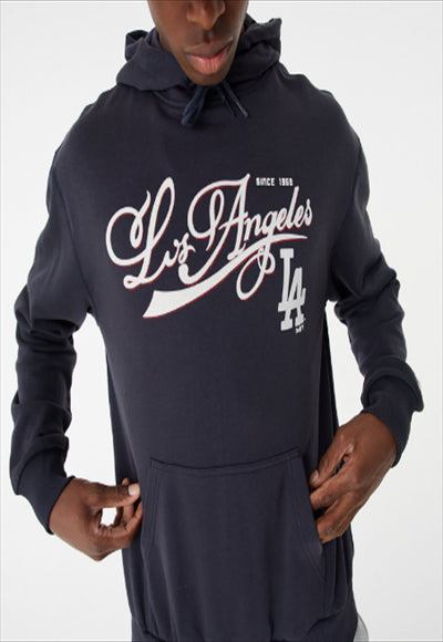 بلوزة باكمام طويلة