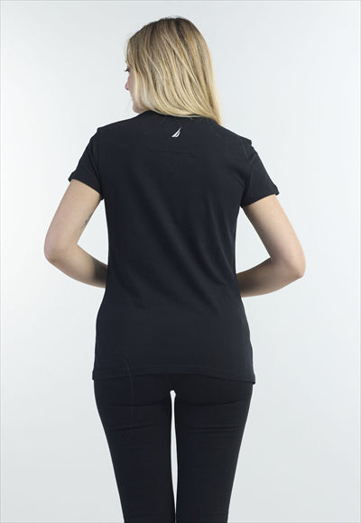 short-sleeved t-shirt