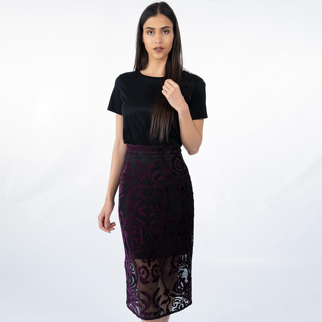 تنورة دانتيل