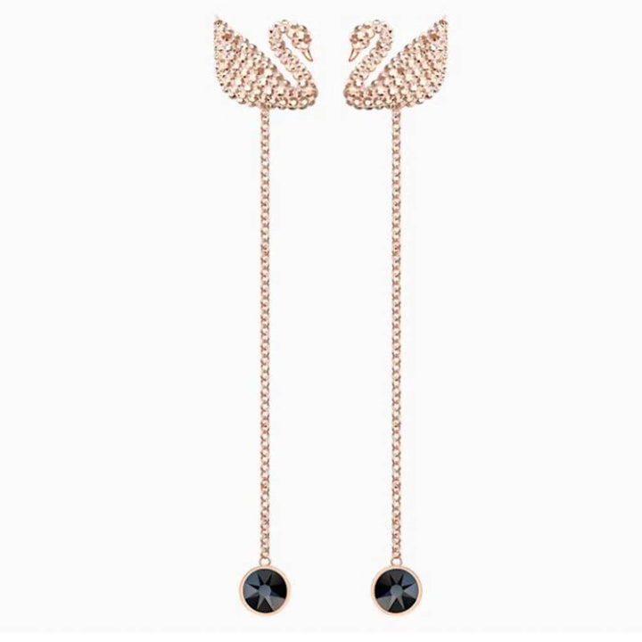 حلق أذن على شكل بجعة