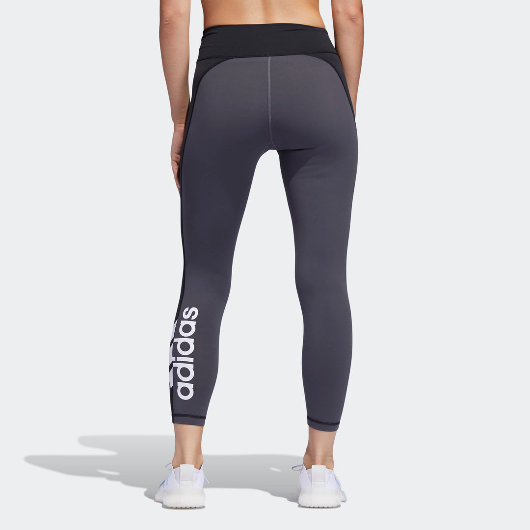 بنطال رياضي ضيق