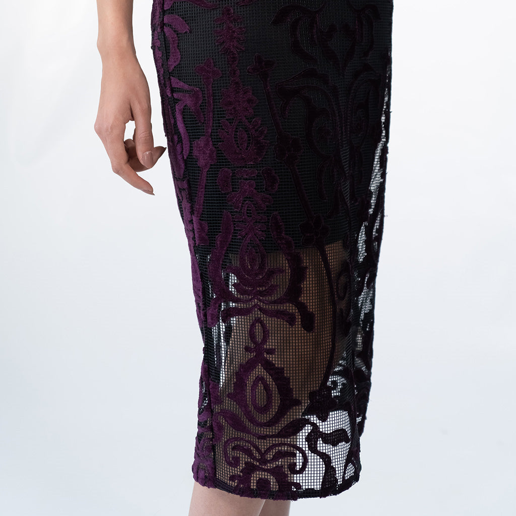 تنورة دانتيل