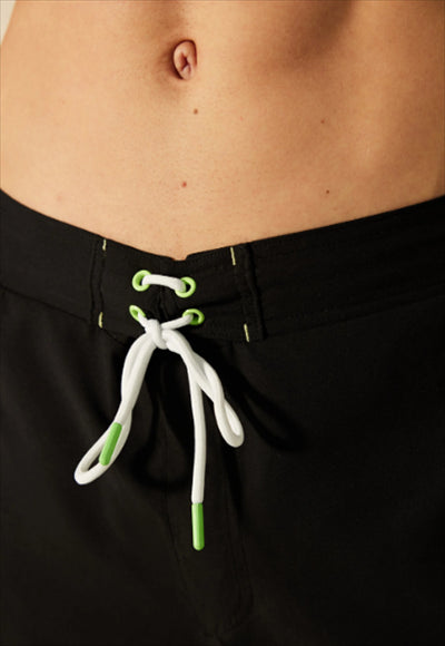 ملابس سباحة