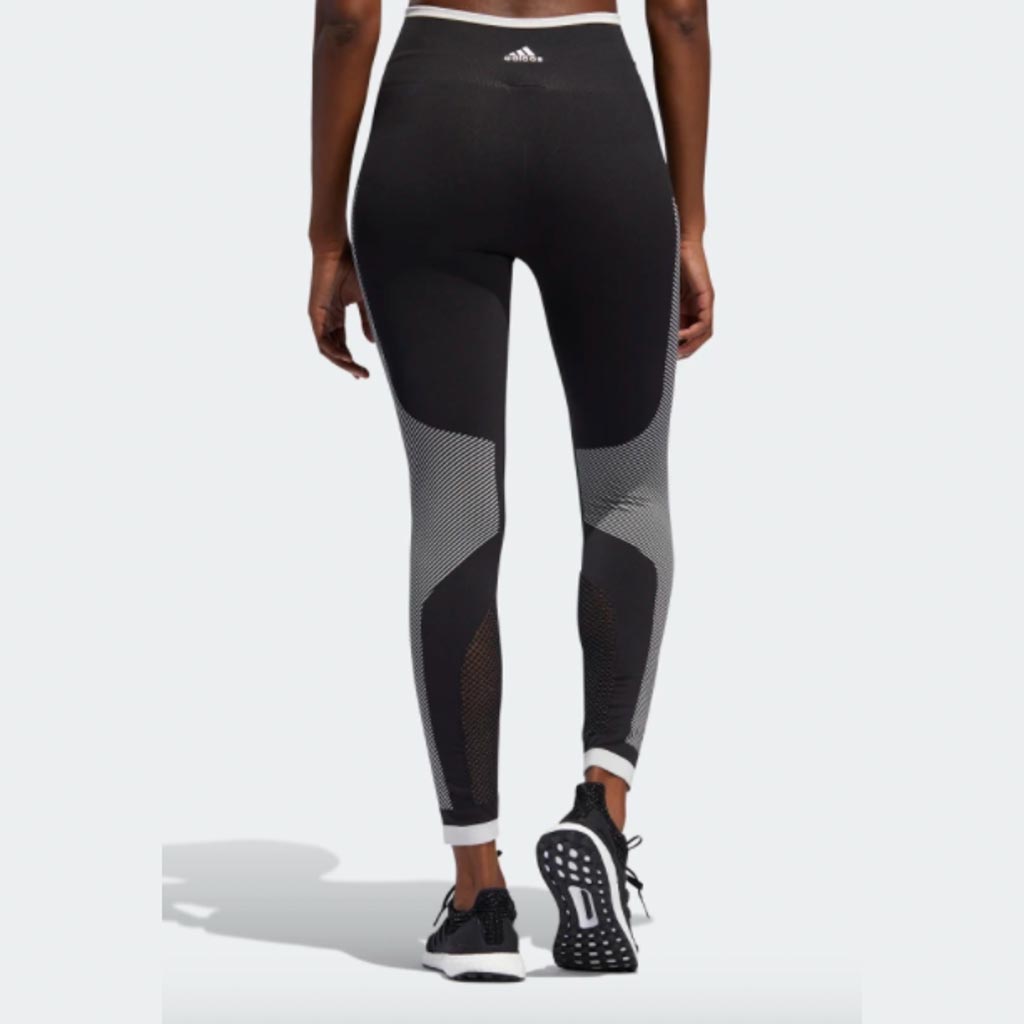 بنطال رياضي ضيق