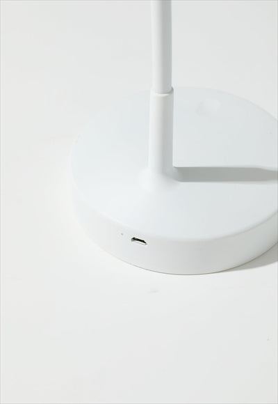 مصباح مكتبي على شكل تنين بقدرة 1200 مللي أمبير في الساعة موديل: CJD2102A (أبيض)