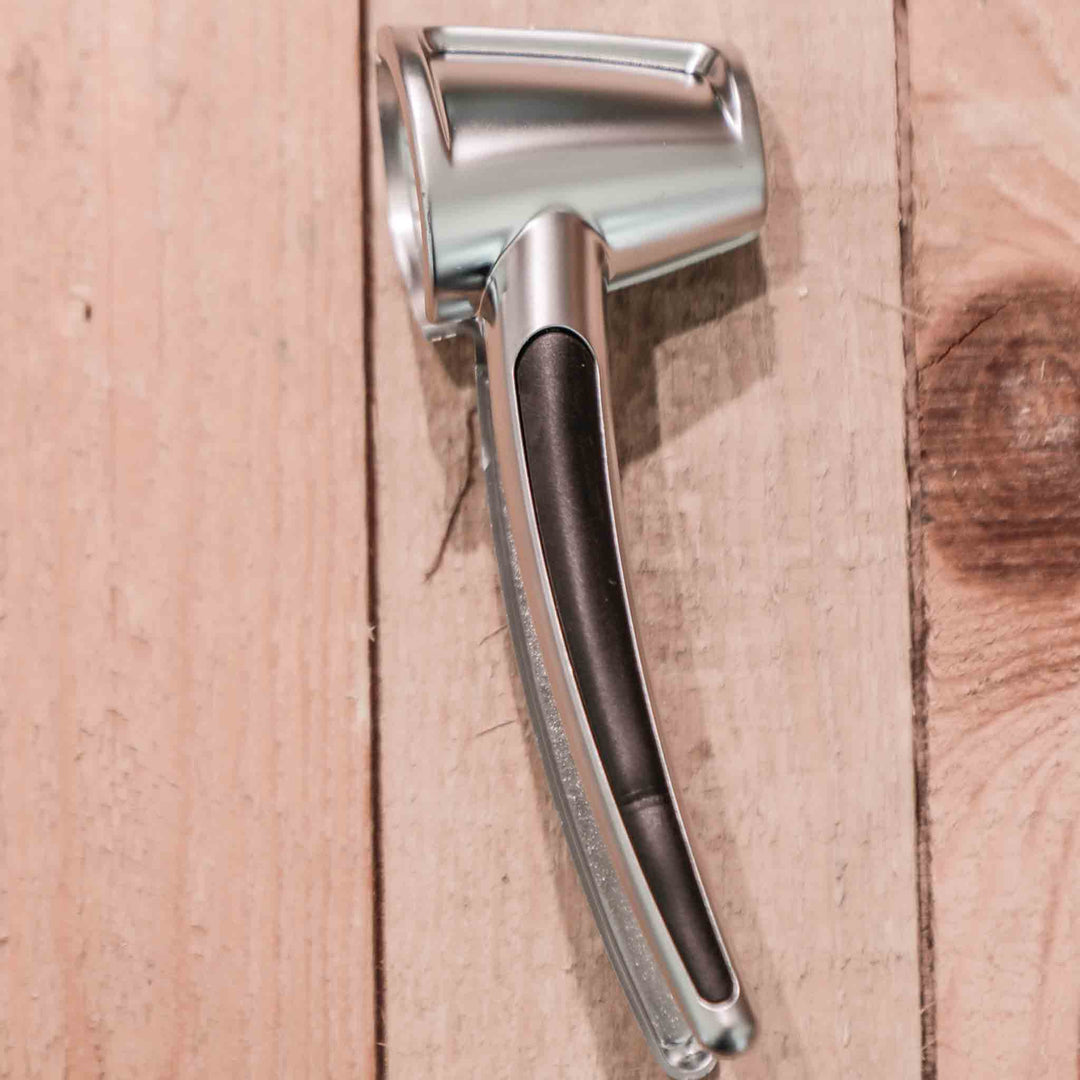 كسارة البندق الألومنيوم