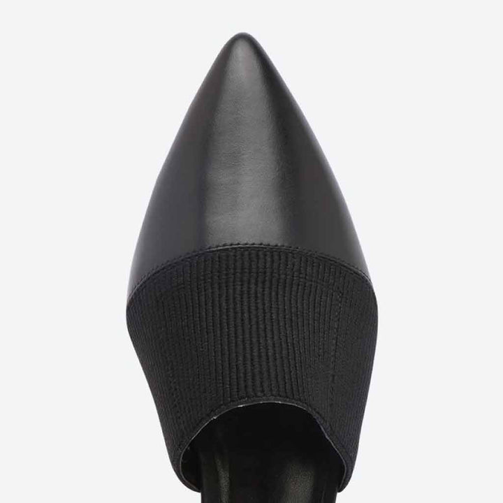 حذاء مدبب عصري